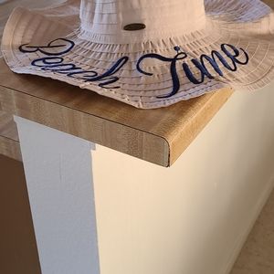 Ladies packable sun hat